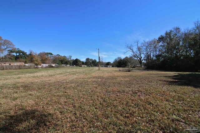 1501 N 50th Ave, Pensacola, FL 32506