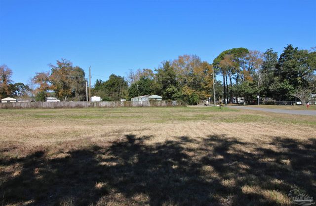 1501 N 50th Ave, Pensacola, FL 32506