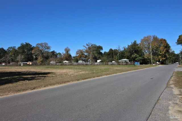 1501 N 50th Ave, Pensacola, FL 32506