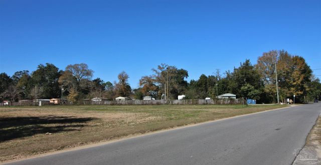 1501 N 50th Ave, Pensacola, FL 32506