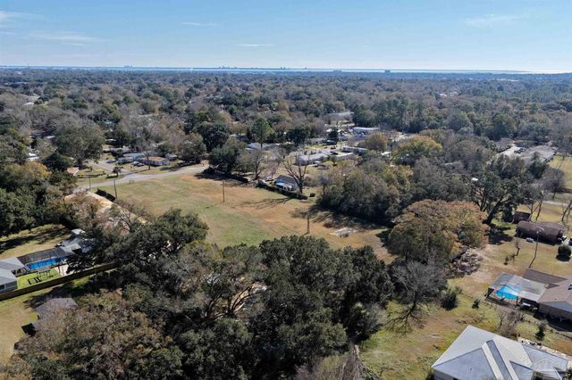 1501 N 50th Ave, Pensacola, FL 32506