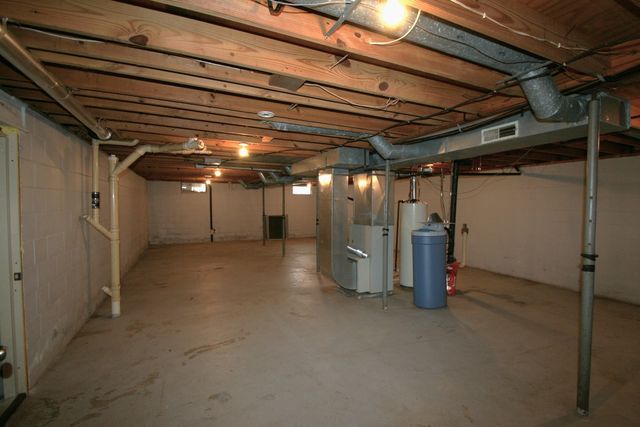 306 E Madison Street, Mackinaw, IL 61755