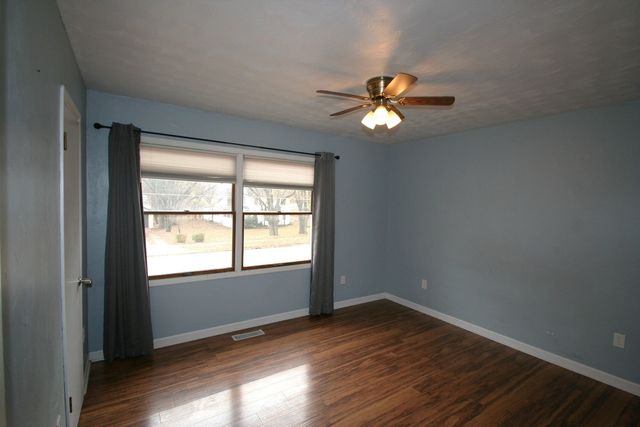 306 E Madison Street, Mackinaw, IL 61755