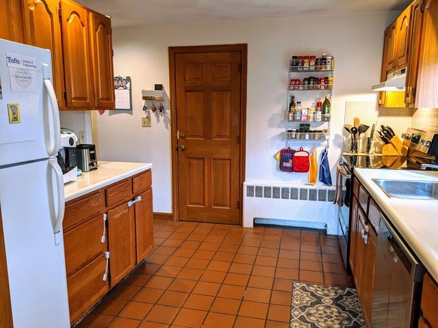 31 Shean 2, Belmont, MA 02478