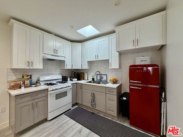 7764 Fountain Avenue, West Hollywood, CA 90046