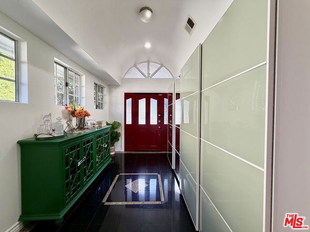 7764 Fountain Avenue, West Hollywood, CA 90046