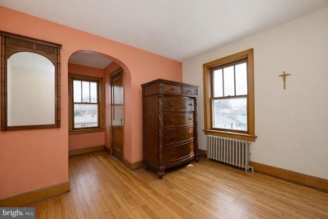 7 OAKLEIGH AVE, Harrisburg, PA 17111