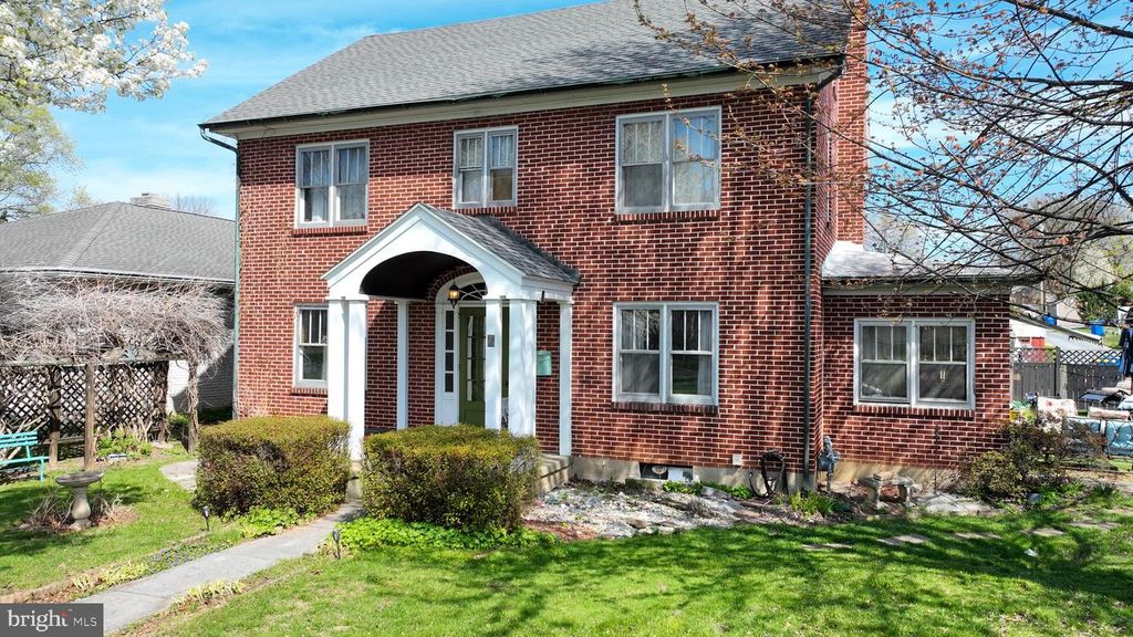7 OAKLEIGH AVE, Harrisburg, PA 17111