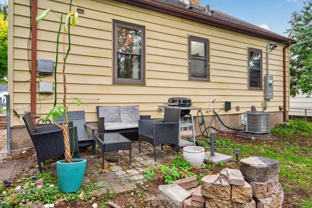 5740 22nd Avenue S, Minneapolis, MN 55417