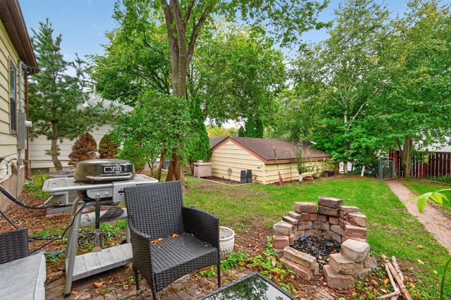 5740 22nd Avenue S, Minneapolis, MN 55417