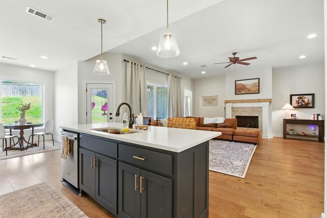 17205 Edinburgh Drive, Little Rock, AR 72210