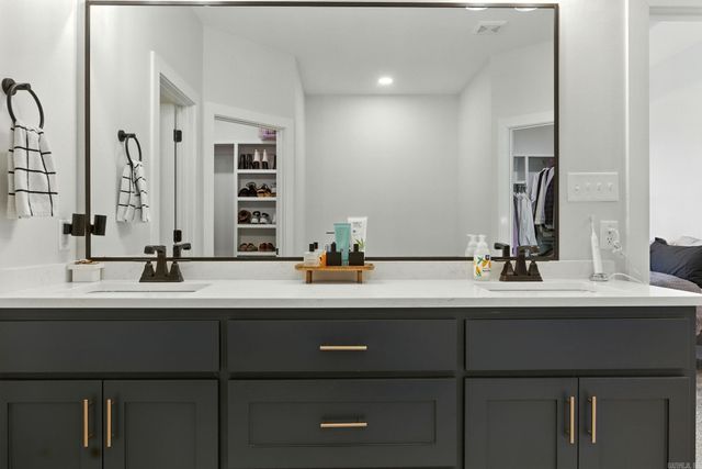 17205 Edinburgh Drive, Little Rock, AR 72210