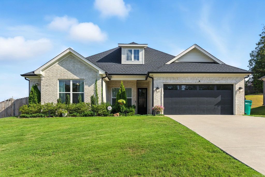 17205 Edinburgh Drive, Little Rock, AR 72210