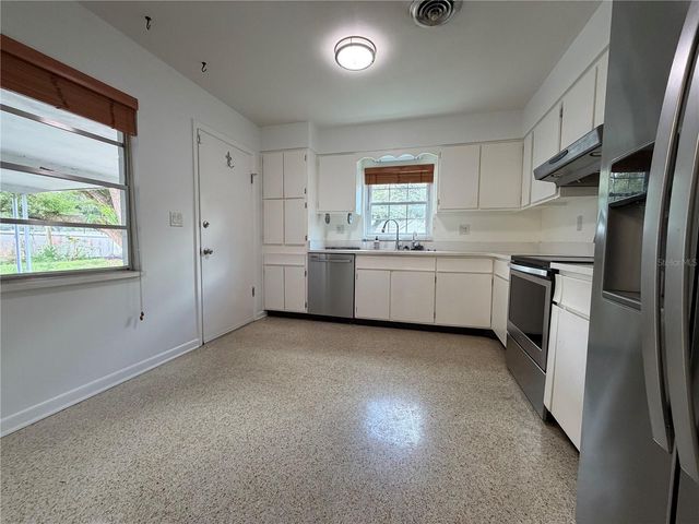 504 ADIRONDACK AVENUE, Orlando, FL 32807
