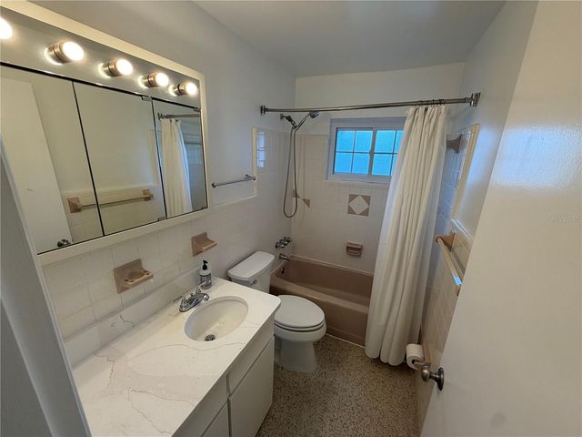 504 ADIRONDACK AVENUE, Orlando, FL 32807