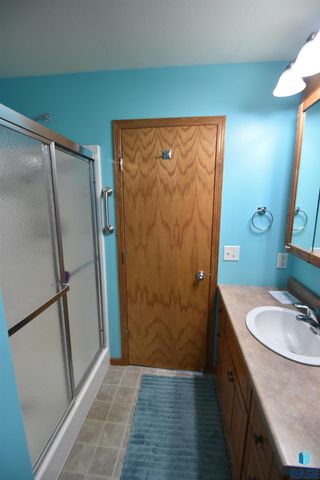 3300 S Fernwood Ave Avenue, Sioux Falls, SD 57110