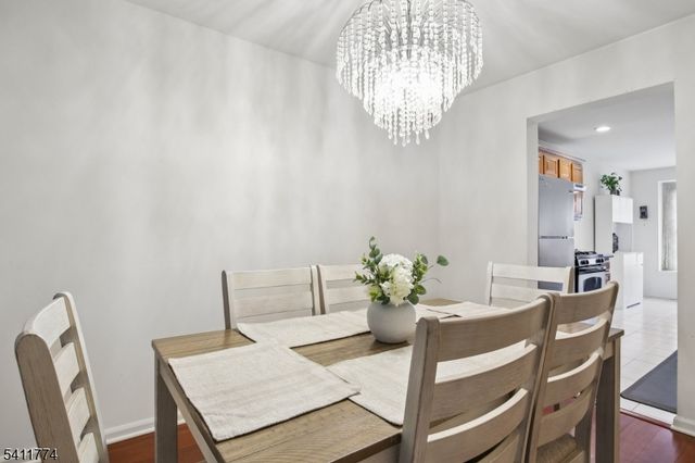 653 Richmond Ct, Ramsey Boro, NJ 07446