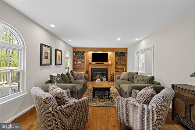 3904 THOROUGHBRED LN, Owings Mills, MD 21117