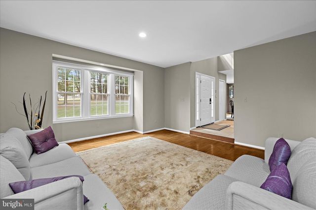 3904 THOROUGHBRED LN, Owings Mills, MD 21117