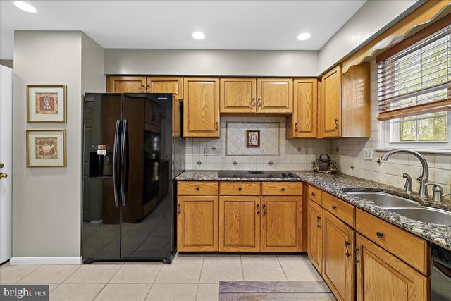 3904 THOROUGHBRED LN, Owings Mills, MD 21117