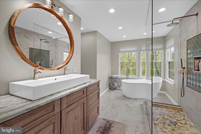 3904 THOROUGHBRED LN, Owings Mills, MD 21117