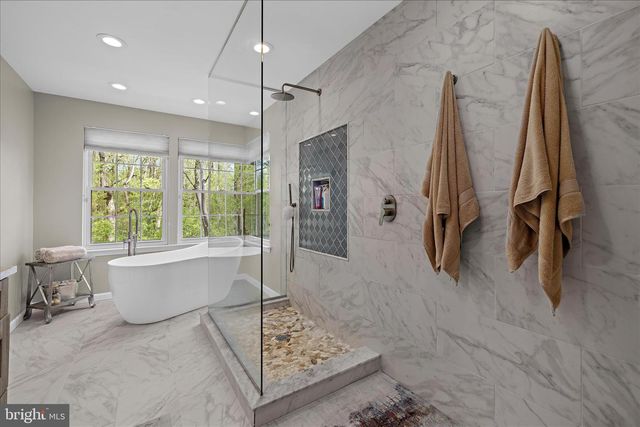 3904 THOROUGHBRED LN, Owings Mills, MD 21117