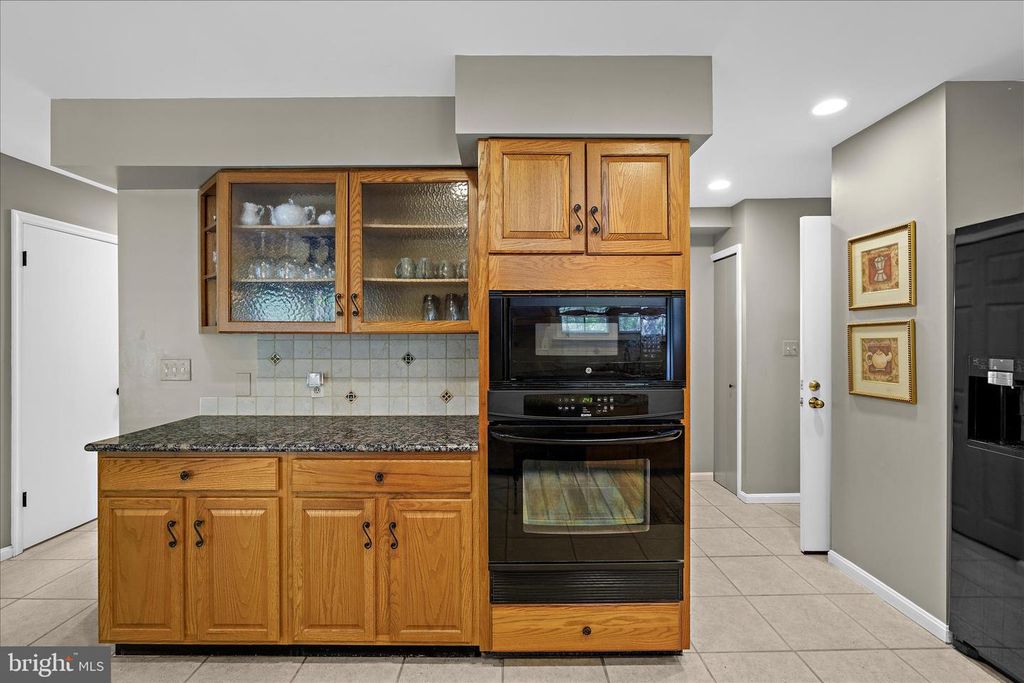 Image 29 of property listing at 3904 THOROUGHBRED LN, Owings Mills, MD 21117