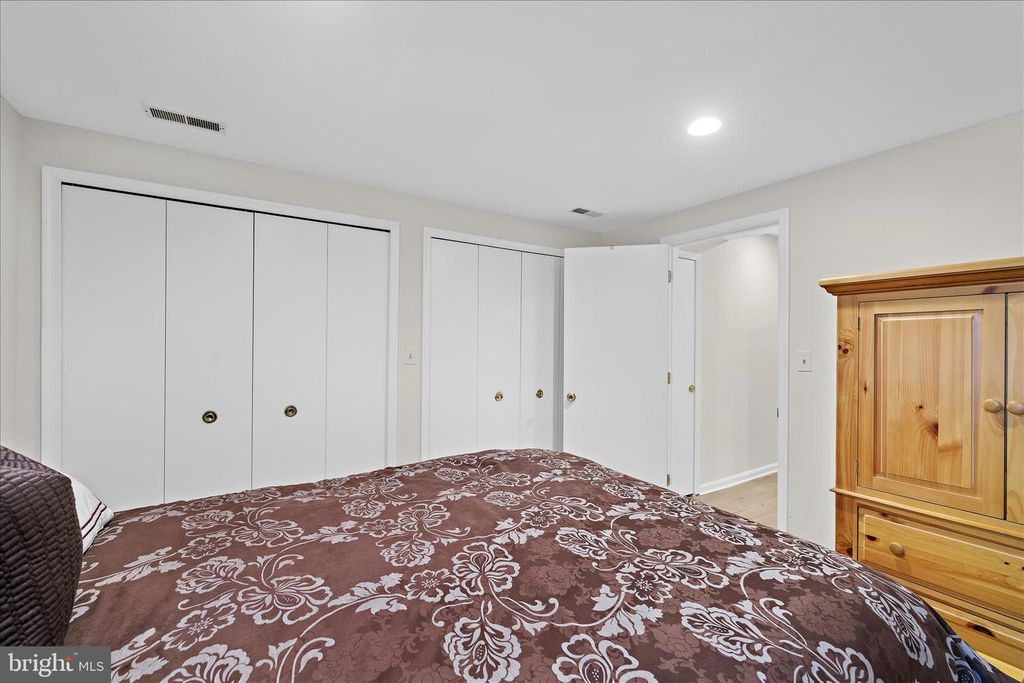 Image 48 of property listing at 3904 THOROUGHBRED LN, Owings Mills, MD 21117