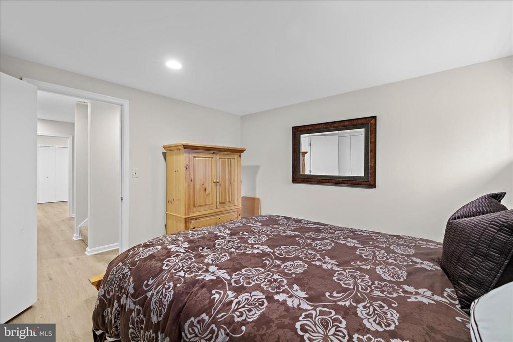 Image 49 of property listing at 3904 THOROUGHBRED LN, Owings Mills, MD 21117