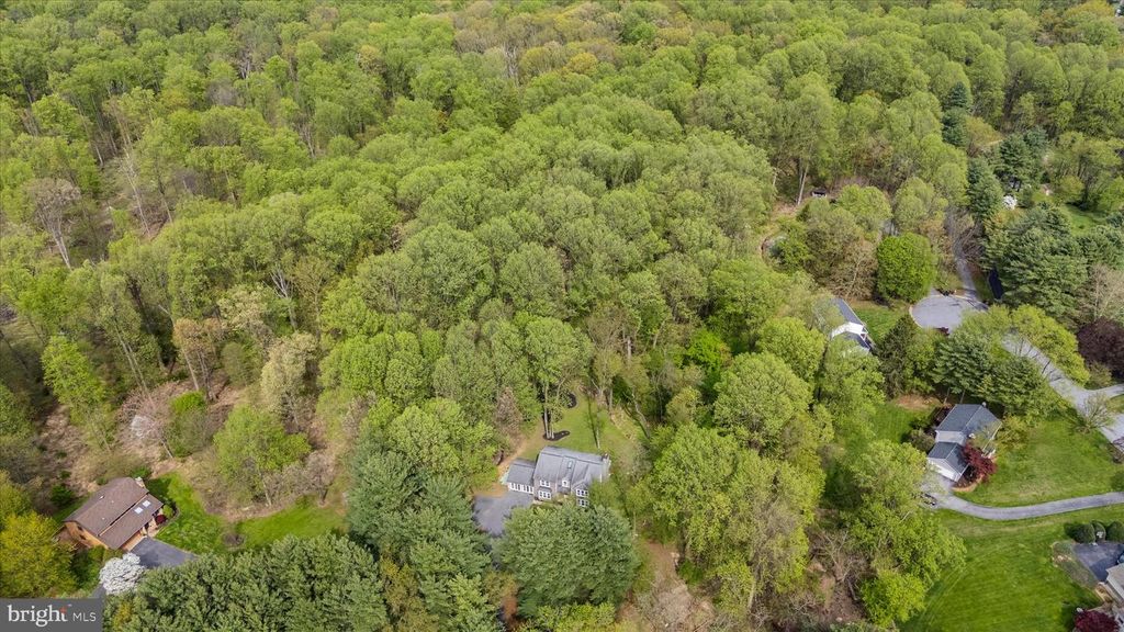 Image 79 of property listing at 3904 THOROUGHBRED LN, Owings Mills, MD 21117