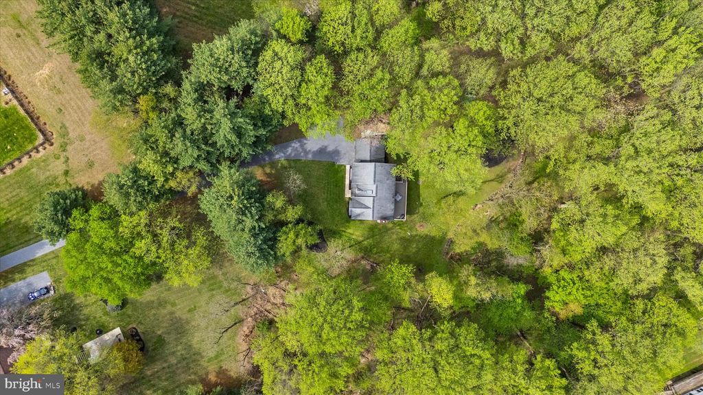 Image 84 of property listing at 3904 THOROUGHBRED LN, Owings Mills, MD 21117