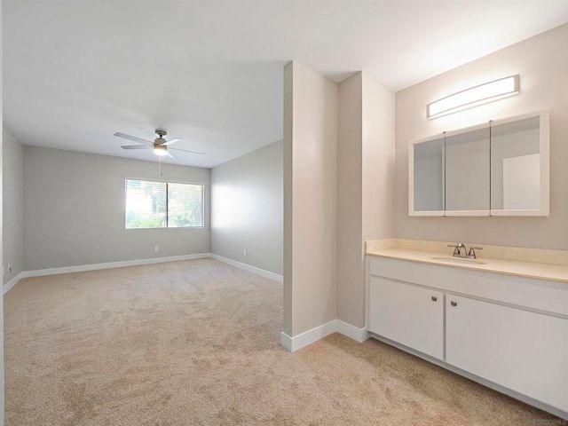 5440 Baltimore Dr 92, La Mesa, CA 91942