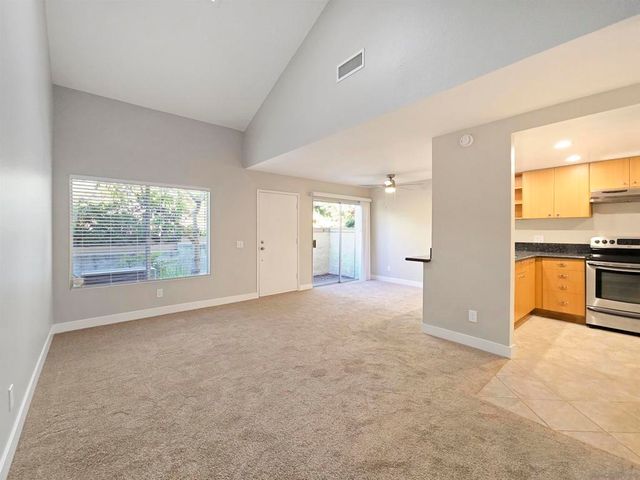 5440 Baltimore Dr 92, La Mesa, CA 91942