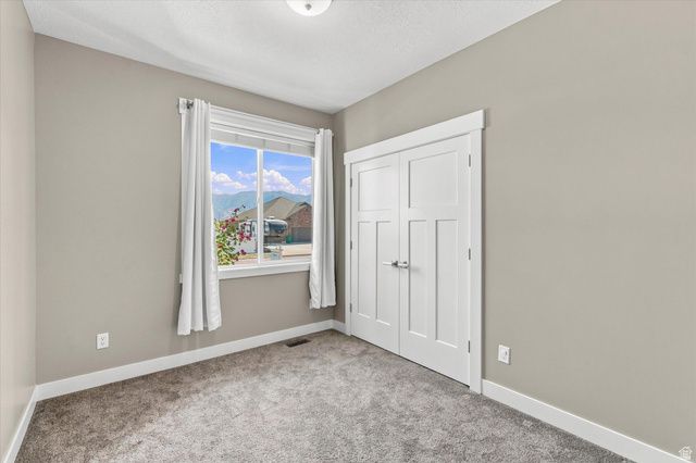 45 N VILLAGE PARK DR, Layton, UT 84041