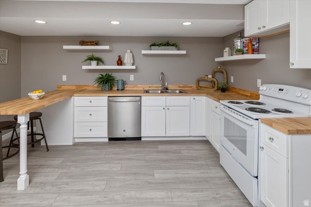 45 N VILLAGE PARK DR, Layton, UT 84041