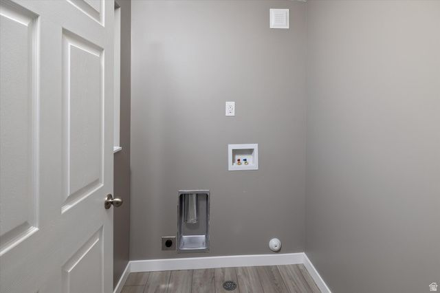 45 N VILLAGE PARK DR, Layton, UT 84041