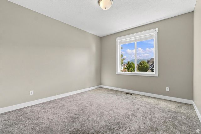 45 N VILLAGE PARK DR, Layton, UT 84041