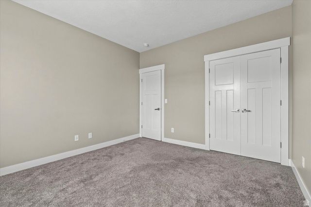 45 N VILLAGE PARK DR, Layton, UT 84041