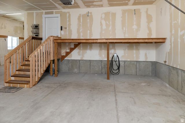 45 N VILLAGE PARK DR, Layton, UT 84041