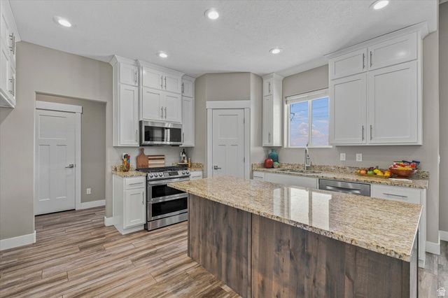 45 N VILLAGE PARK DR, Layton, UT 84041