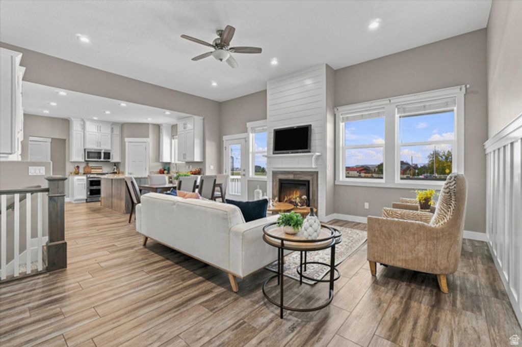45 N VILLAGE PARK DR, Layton, UT 84041 — exterior
