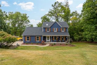 555 Hiawatha Road, South Franklin, PA 15329