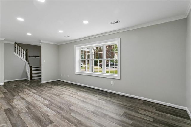 223 Captains CT, Hampton, VA 23669