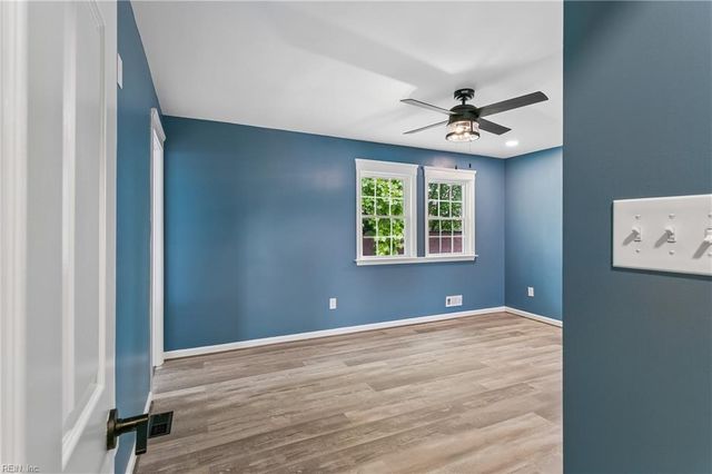 223 Captains CT, Hampton, VA 23669