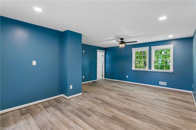 223 Captains CT, Hampton, VA 23669