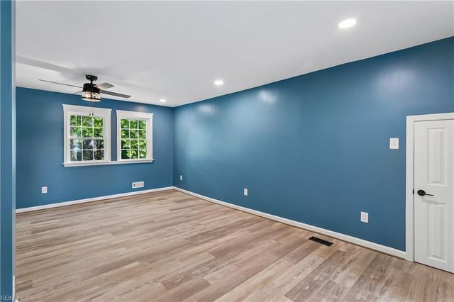 223 Captains CT, Hampton, VA 23669