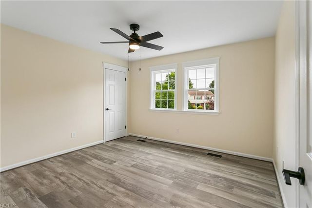 223 Captains CT, Hampton, VA 23669