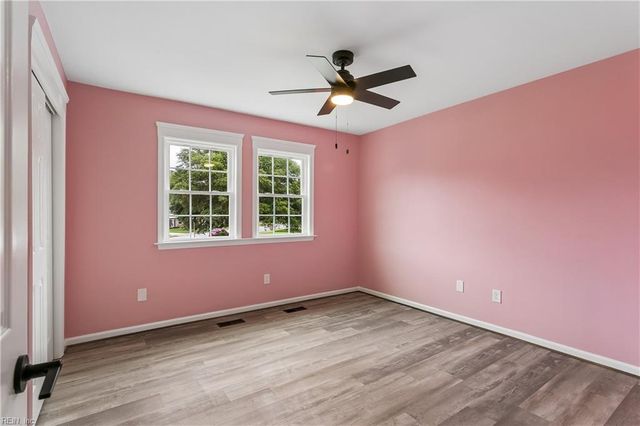 223 Captains CT, Hampton, VA 23669