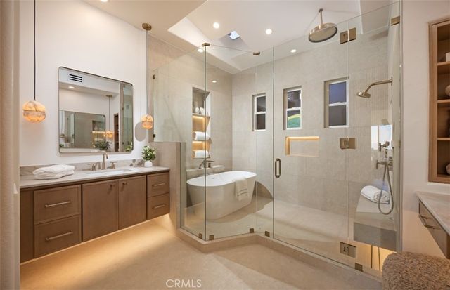 21 Splendore, Newport Coast, CA 92657