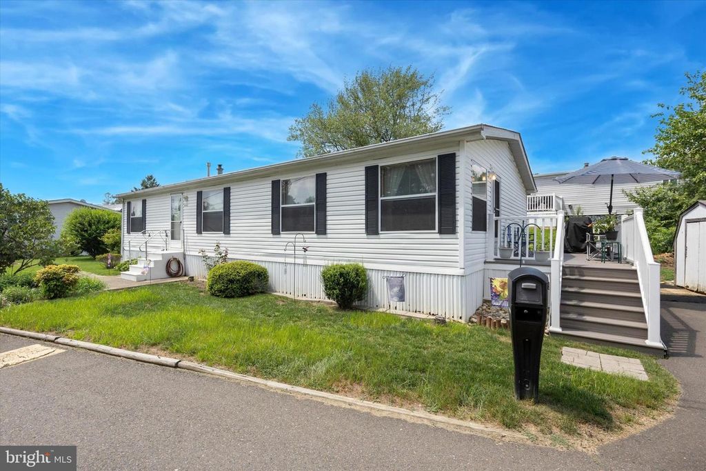 3452 ASTER AVE, Feasterville Trevose, PA 19053